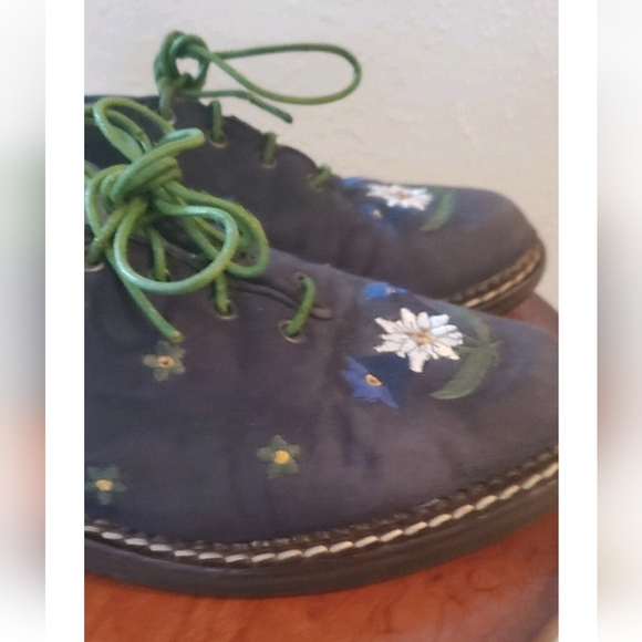 Vintage Haus Belir Embroidered Floral Loafers Size 7 Cottagecore Prairie - Picture 3 of 12